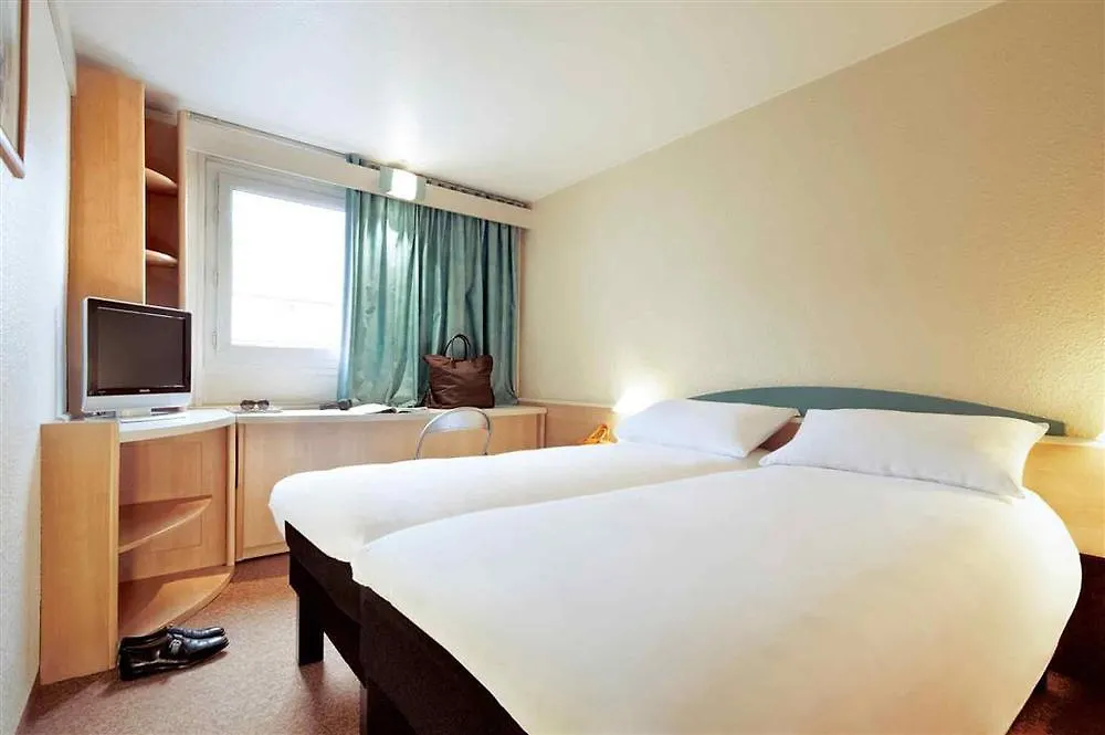 Hotel Ibis Barcelona Molins De Rei 2*,