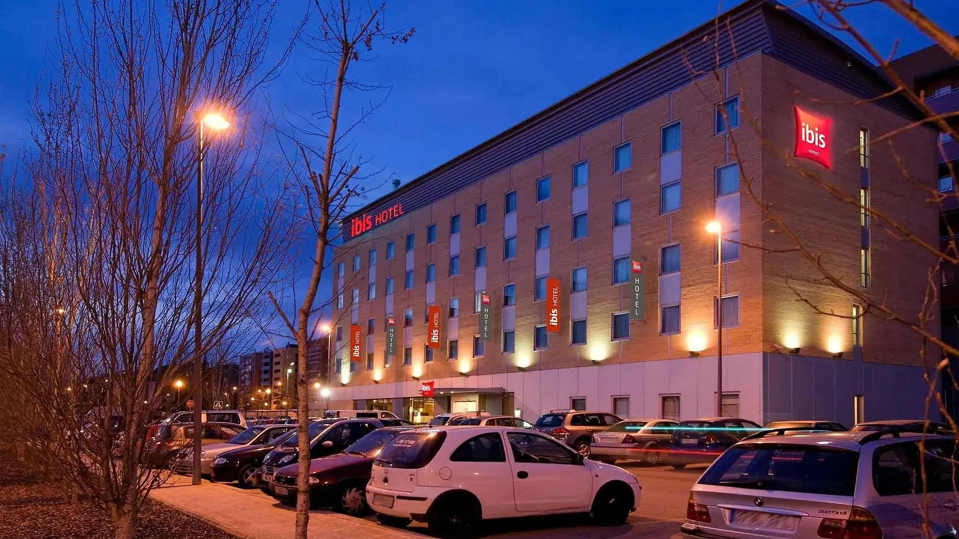 Ibis Barcelona Molins De Rei Hotel