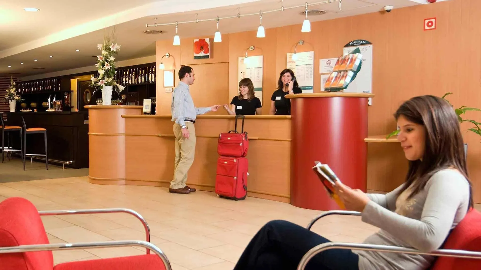 Ibis Barcelona Molins De Rei Hotel