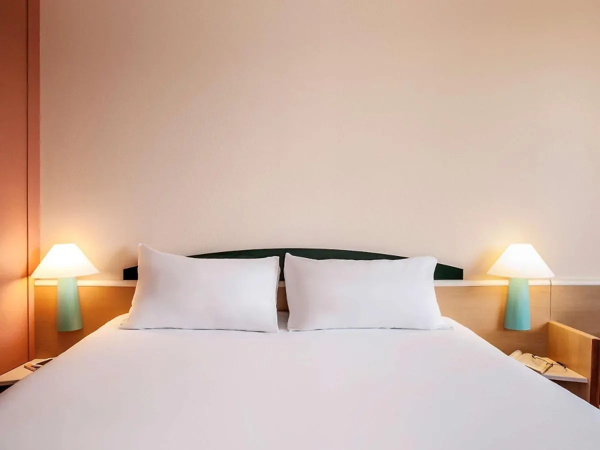 Ibis Barcelona Molins De Rei Hotel
